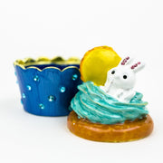 Roz Rabbit on Cupcake